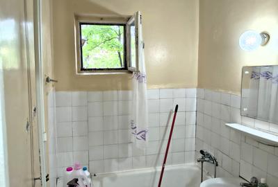 Vanzare Apartament 2 camere, Resita, etajul 1, liniște și acces facil - 23