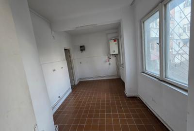 Vand spatiu comercial central Deva - 7
