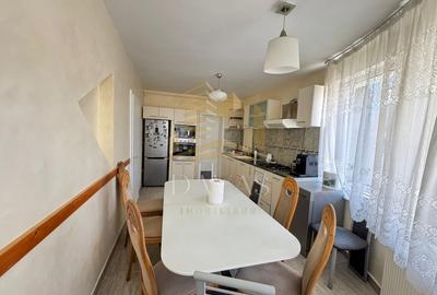 Vilā individuală 7 camere | 320mp | 740mp teren + Garaj inclus in preț | Zorilor - 15