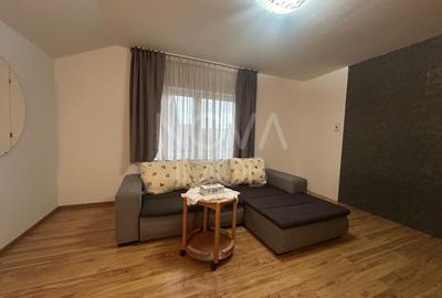 Casa de vanzare 200 mp cu spatiu comercial la parter, strada Lunga - 14