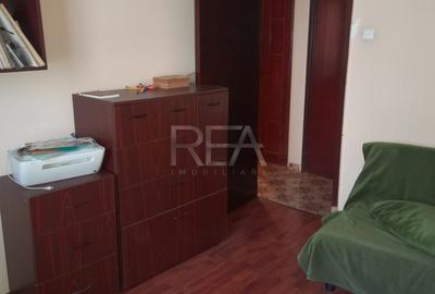 3 camere 3/8, 70mp, bloc 1982-Ghencea - 2