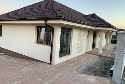 Casa 5 camere de vanzare in Popesti - 1