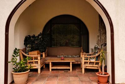 Refugiu toscan la marginea pădurii din Corbeanca, piscină și teren generos - 11