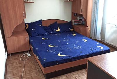 Apartament spatios 4 camere, etaj 4, zona IC Frimu