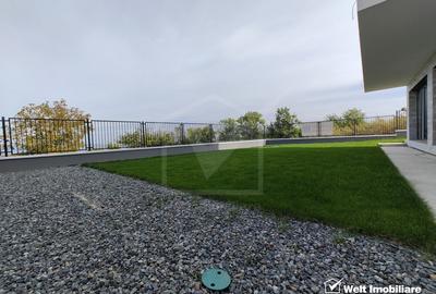 Casă individuală cu 5 camere în Europa