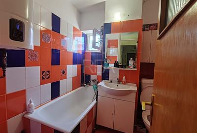 3 camere, et 8/10,  80mp, bloc din 1984/ Drumul Taberei - 12