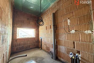 Duplex cu 3 camere si teren de 247 mp de vanzare in localitatea Sacalaz - 6