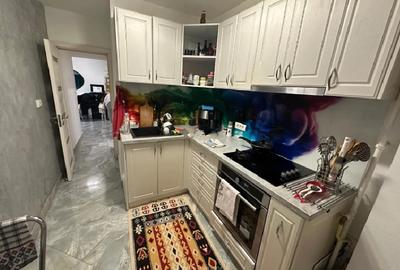 UNIRII ROND Alba Iulia,metrou  Muncii Decebal ,BL STRADAL  Renovat,etaj  3/8 - 3