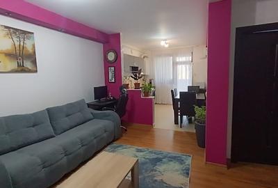 Apartament cu 2 camere semidecomandat, mobilat în Florești
