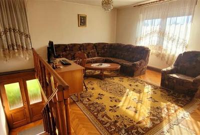 Casa individuala garaj pivnita curte superba Talmaciu - 7
