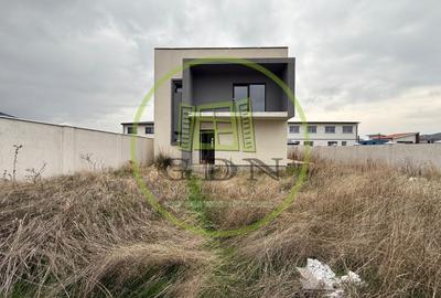 Casă individuală cu 5 camere în Preajba