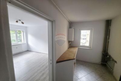 Apartament cu 3 camere de vânzare în zona Maratei - 16