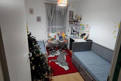 Apartament 3 camere + 2 balcoane - 7