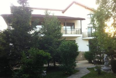 Baneasa - vila 2006, 10 camere, 5 bai! - 1