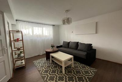 Apartament cu 2 camere semidecomandat, mobilat în Central
