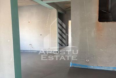 Duplex de vanzare cu 4 camere si 2 bai ,Ghiroda - 3