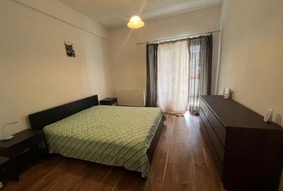 Apartament cu 3 camere cu vedere pe Regina Elisabeta / Ultracentral / Risc 1 - 7