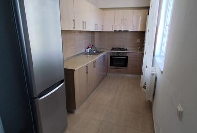Apartament cu 3 camere decomandat, mobilat în Sebastian