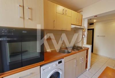 De inchiriat apartament cu 3 camere, nemobilat, in cartierul Astra - 4