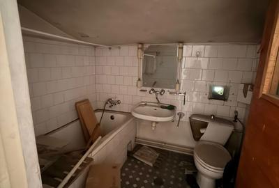 URGENT!, VILA SINGUR CURTE, POZITIE PE COLT, GARAJ, NEGOCIABIL - 10