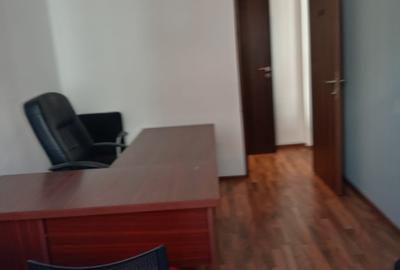 Mosilor apartament spatios pentru BIROURI - 11