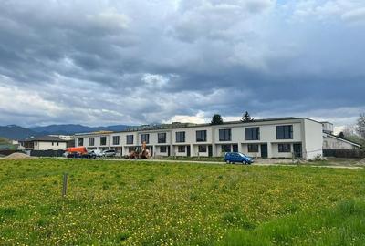 BARTOLOMEU,intravilan,intre case,suprafata de 774 mp,constructii P+2 - 2