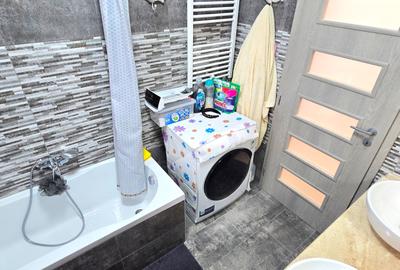 Mutare ORICAND! Apartament 3 camere, bloc NOU, mobilat, utilat + parcare - 10