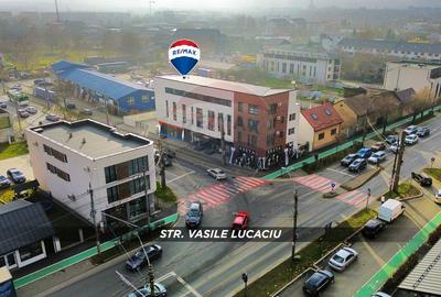 DE INCHIRIAT: Spatiu comercial modern cu parcare - 1