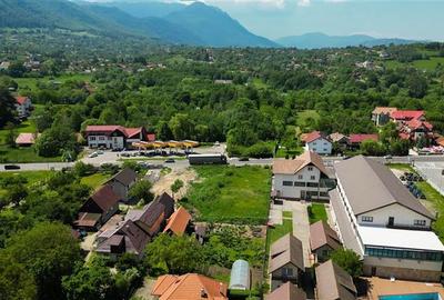 FILM!Punct de atractie:intravilan in vecinatatea Castelului Bran,utilitati,front - 4