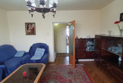 Vand ap 4 camere la pret de 3 camere -zona Micalaca-Miorita - 3