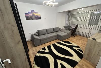 Apartament cu 2 camere decomandat, mobilat în City Park Mall
