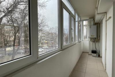 Apartament cu 3 camere decomandat în Dacia