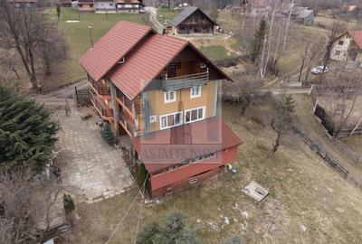 Pensiune 17 camere - zona Bran - 9