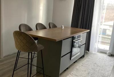 Apartament cu 2 camere semidecomandat, mobilat în Florești