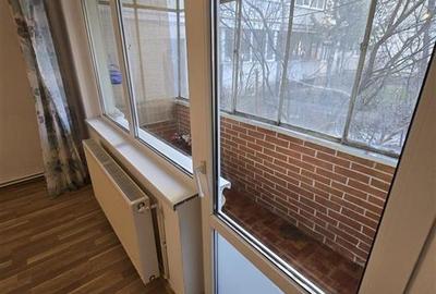 Apartament 3 camere la pret de 2 camere /  zona Gemenii - 10