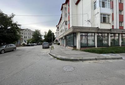 VANZARE SPATIU COMERCIAL 138mp