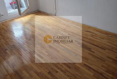 3 Camere-64MP | Reabilitat | 1975 | Creditabil | M Romancierilor 9 min - 5