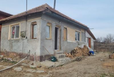 Casa in Suditi Posta Calnau (12km de Buzau) teren 1111mp Pret: 27.000 Euro - 3