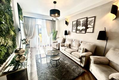 Penthouse cu 3 camere decomandat, mobilat în Ștefan cel Mare