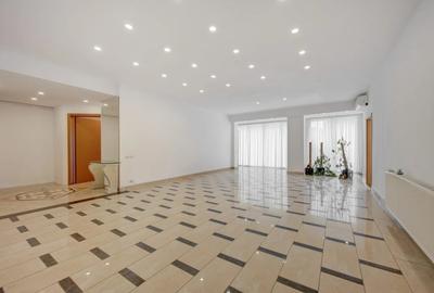 Apartament - 4 camere- parcare subterna- zona Primaverii - 1