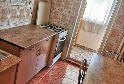 Stefan cel Mare, intersectie Cal. Foreasca ap. 2 camere mobilat - 14