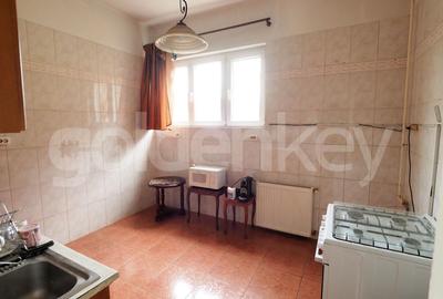 Vila impozanta D+P+1 | 10 camere, 6 bai | 500mpc - 7