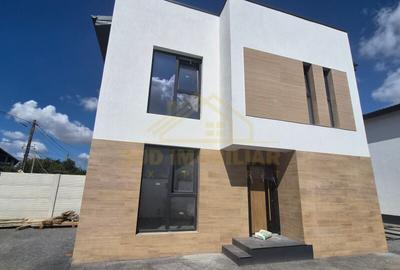 Casă individuală cu 5 camere în Central