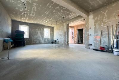 Casa 4 camere de vanzare in Dezmir - 2