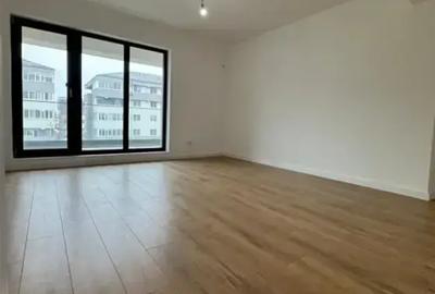 Apartament cu 3 camere decomandat în Theodor Pallady