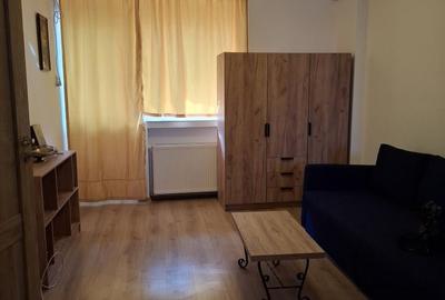 Garsonieră semidecomandată, mobilată în Foișorul de Foc
