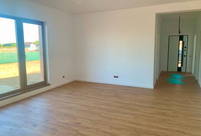 Casa noua, cu teren de 1100 mp, 4 camere, un singur nivel - 6