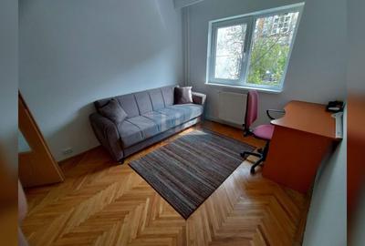 FARA COMISION!  4CAMERE, 2 bai, etajul 2/4, bd.Nicolae Titulescu - 4