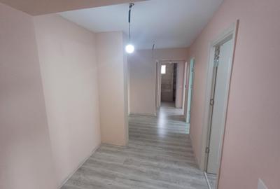 Vanzare 3 camere-Imobiliare MAXICONFORT - 2