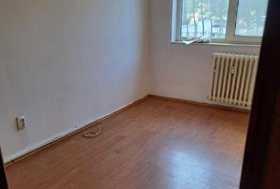 Apartament 3 camere decomandate zona Tomis Nord - 4